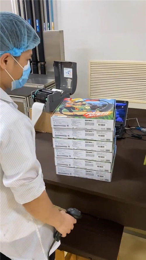 健身環大冒險即將發售，工人們全力組裝健康護具